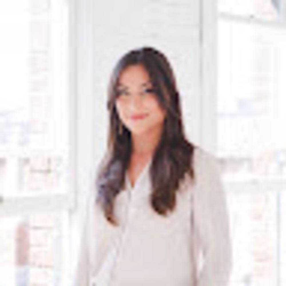 Meet your Posher, Alexis